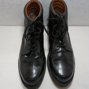 Unlisted leather boots